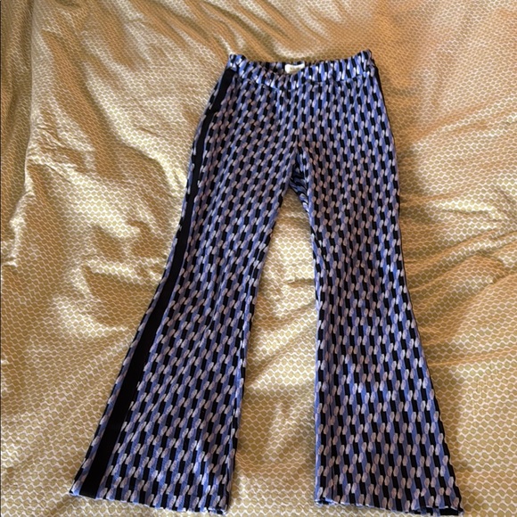 Maeve Lavender & Black stretch pull on pants with side stripe. Size S. - Picture 2 of 6